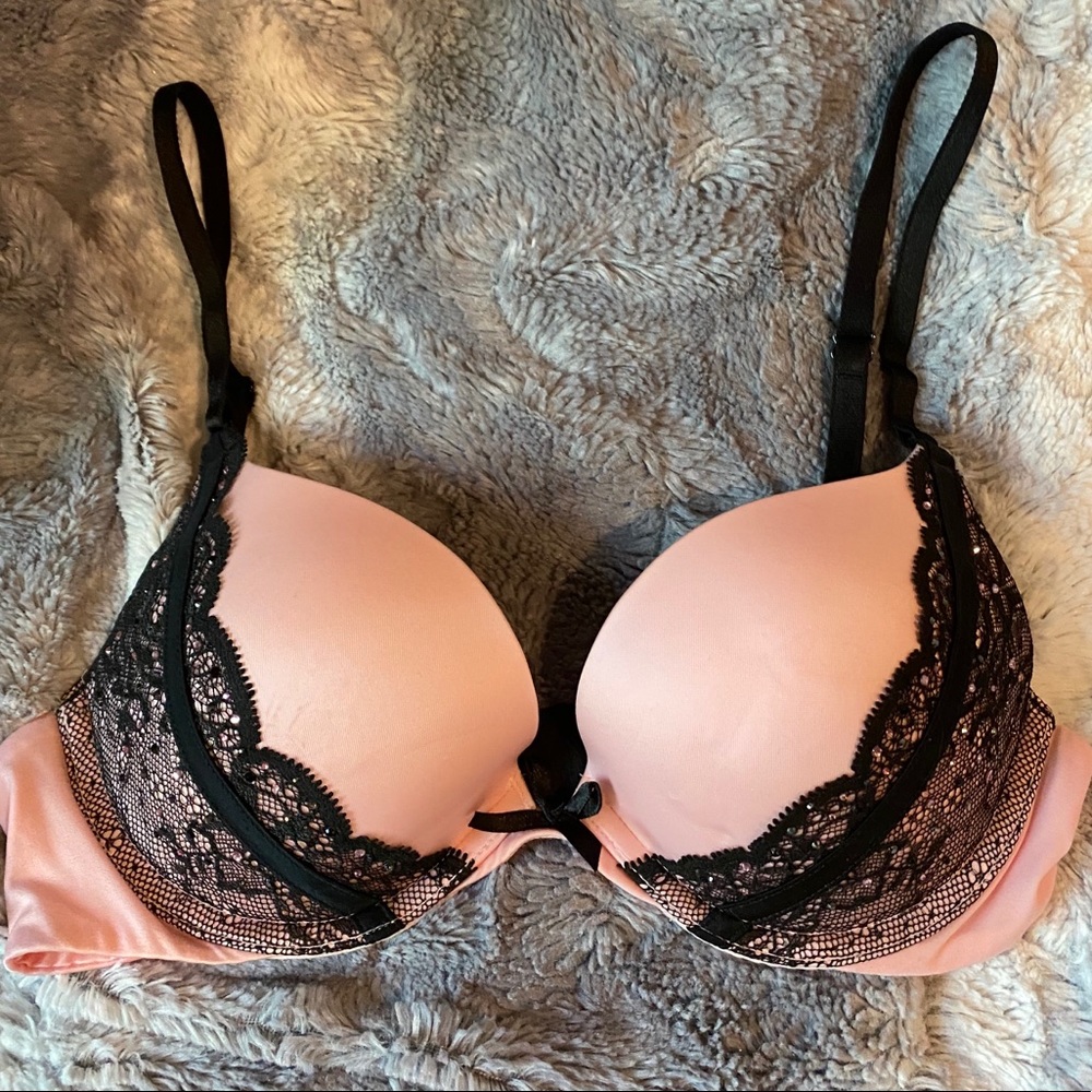Victoria’s Secret Very Sext Push-Up Bra 34B
